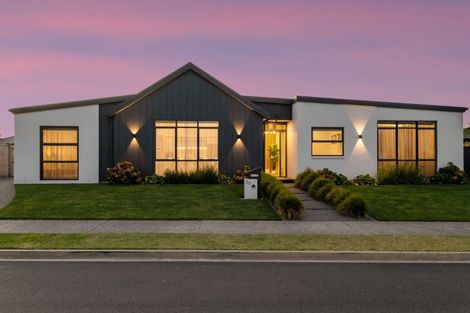 Photo of property in 20 Cotula Way, Papamoa Beach, Papamoa, 3118