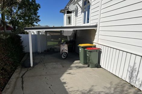 Photo of property in 40 William Bond Street, Stanley Point, Auckland, 0624