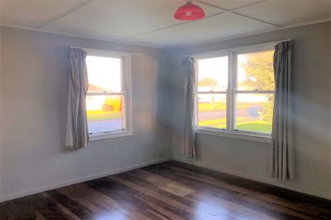 Photo of property in 2 Akatea Street, Gonville, Whanganui, 4501