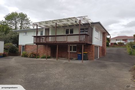 Photo of property in 15 Sherwood Avenue, Te Atatu South, Auckland, 0610