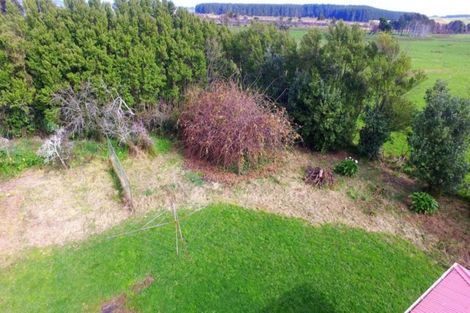 Photo of property in 335 Kawiu Road, Levin, 5510