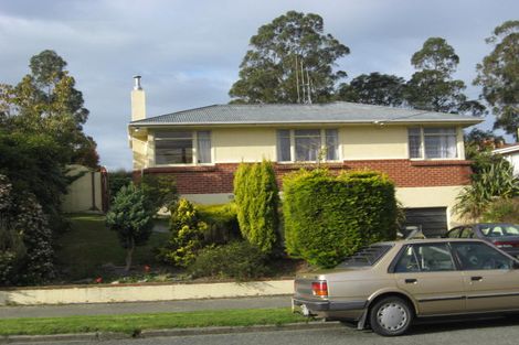 Photo of property in 18 Oxford Street, Holmes Hill, Oamaru, 9401