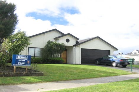 Photo of property in 93 Pacific Drive, Fitzherbert, Palmerston North, 4410
