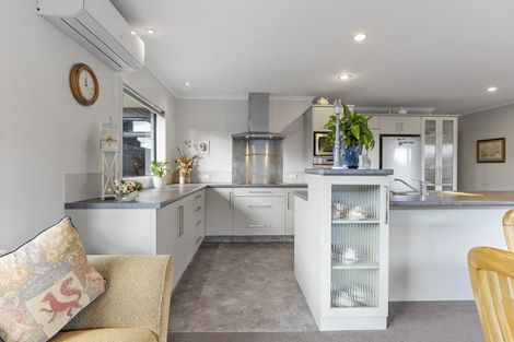 Photo of property in 29c Baring Terrace, Strandon, New Plymouth, 4312