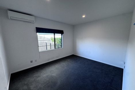 Photo of property in 28 Ballymore Drive, Pinehill, Auckland, 0632