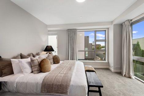 Photo of property in 28ag Carlton Mill Road, Merivale, Christchurch, 8014