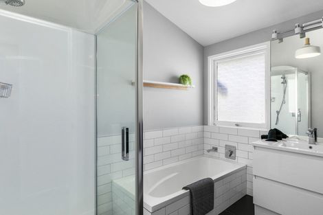 Photo of property in 29 Acacia Avenue, Maungaraki, Lower Hutt, 5010