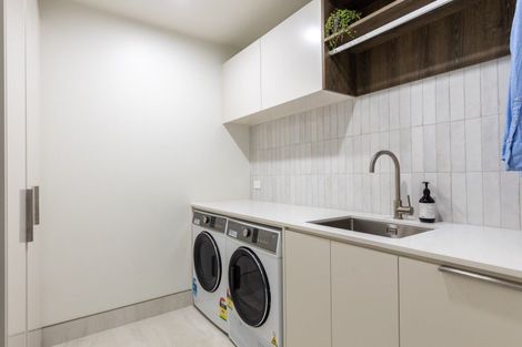 Photo of property in 14/120 Saint Aubyn Street, New Plymouth, 4310