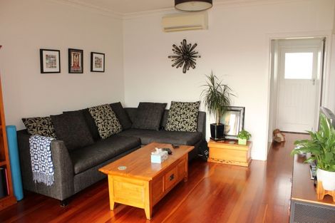 Photo of property in 5/221 Mount Smart Road, Onehunga, Auckland, 1061