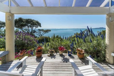 Photo of property in 1/187 Beach Road, Castor Bay, Auckland, 0620
