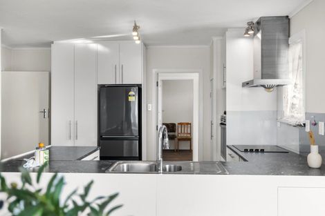 Photo of property in 11 Miro Street, Utuhina, Rotorua, 3015