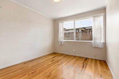 Photo of property in 29 Sycamore Drive, Sunnynook, Auckland, 0620