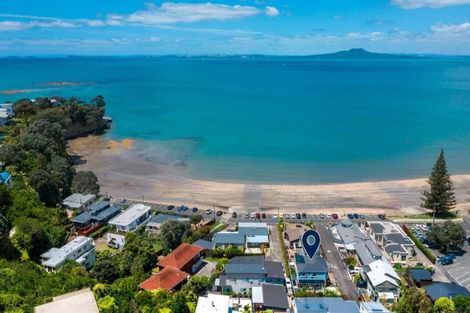 Photo of property in 1/28 Manly Esplanade, Browns Bay, Auckland, 0630