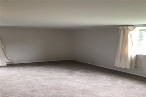 Photo of property in 30 Silverstone Place, Henderson, Auckland, 0612