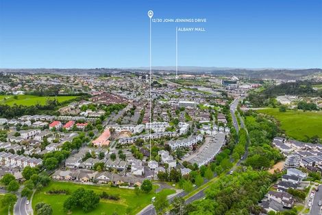 Photo of property in 12/30 John Jennings Drive, Oteha, Auckland, 0632