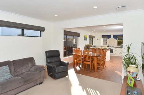 Photo of property in 10 Chatsfield Place, Te Kamo, Whangarei, 0112