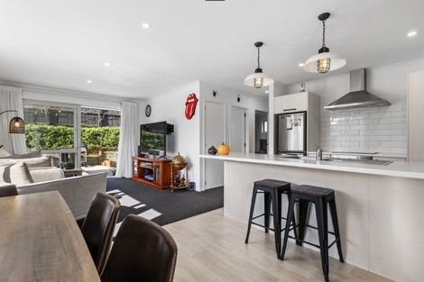 Photo of property in 24 Benmore Crescent, Pyes Pa, Tauranga, 3112