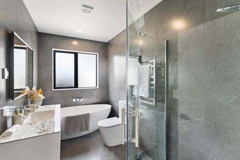 Photo of property in 51 Emerald Avenue, Rosehill, Papakura, 2113