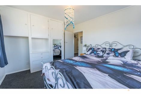 Photo of property in 1 Regent Street, Waimate, 7924