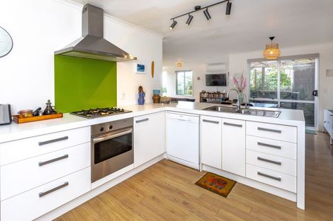 Photo of property in 29 Tairua Heights, Tairua, 3508