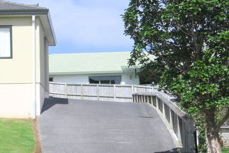 Photo of property in 23 Manu Place, Pinehill, Auckland, 0632