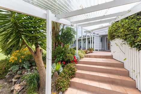 Photo of property in 49 Paetawa Road, Peka Peka, Waikanae, 5391