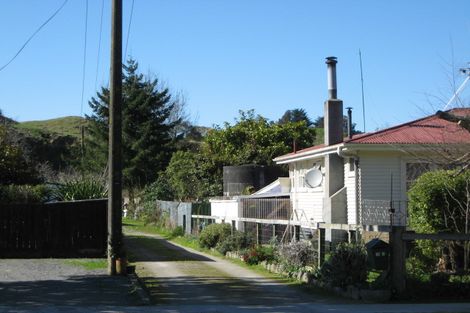 Photo of property in 30a Ongo Road, Hunterville, 4730