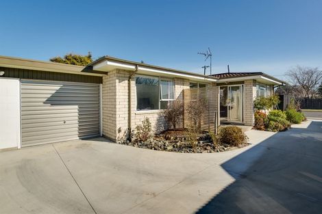 Photo of property in 1/1 Solway Avenue, Ilam, Christchurch, 8041