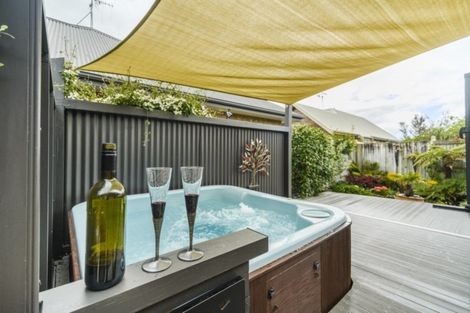 Photo of property in 45 Fitchett Street, Palmerston North, 4410