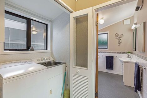 Photo of property in 24 Wairere Road, Bastia Hill, Whanganui, 4500