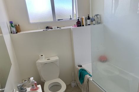 Photo of property in 1f Beaumont Street, Hamilton East, Hamilton, 3216