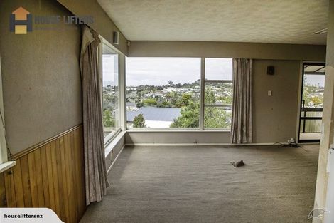 Photo of property in 4 Hauraki Crescent, Pinehill, Auckland, 0632