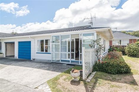 Photo of property in 71a Ngaio Road, Waikanae, 5036