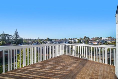 Photo of property in 496 Blockhouse Bay Road, Blockhouse Bay, Auckland, 0600