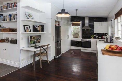 Photo of property in 56 Winton Street, St Albans, Christchurch, 8014