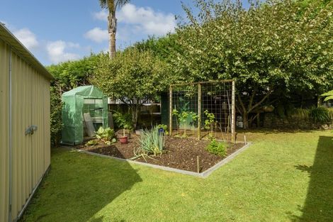 Photo of property in 2 Adler Drive, Ohauiti, Tauranga, 3112