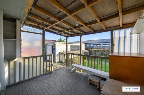 Photo of property in 9 Shalimar Place, Clover Park, Auckland, 2019