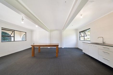 Photo of property in 381 Triangle Road, Henderson, Auckland, 0610