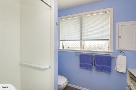 Photo of property in 2/202 Waimairi Road, Ilam, Christchurch, 8041