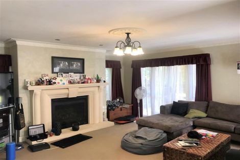 Photo of property in 251a Hill Road, The Gardens, Auckland, 2105