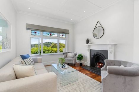 Photo of property in 43 Woodland Road, Johnsonville, Wellington, 6037