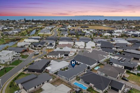 Photo of property in 6 Mollisia Lane, Papamoa Beach, Papamoa, 3118