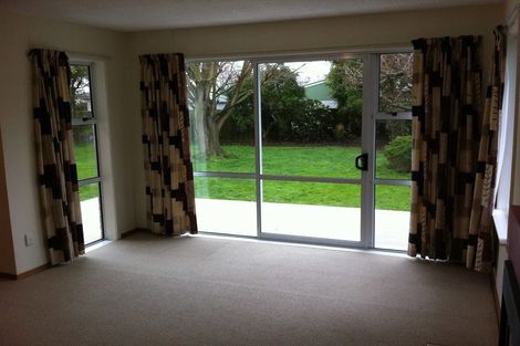 Photo of property in 27 Wolsey Place, Hillmorton, Christchurch, 8025