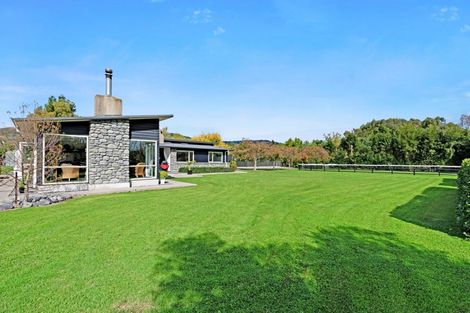 Photo of property in 33 Arcus Road, Te Horo, Otaki, 5582