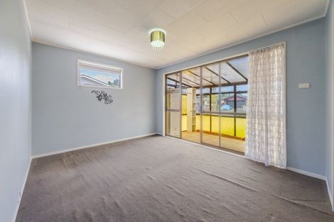 Photo of property in 9 Willow Grove, Waipukurau, 4200