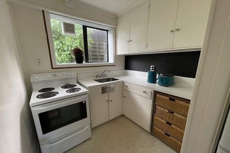 Photo of property in Barton Flats, 1/9-11 Barton Terrace, Thorndon, Wellington, 6011