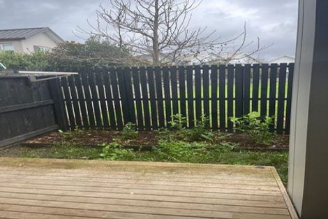 Photo of property in 16 Whai Hua Lane, Mangere Bridge, Auckland, 2022