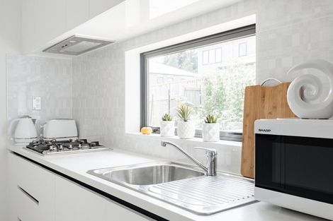 Photo of property in 30 Drumbuoy Drive, Flat Bush, Auckland, 2019