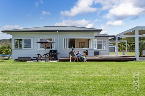 Photo of property in 79 Mount Albion Rise, Taupaki, Henderson, 0782