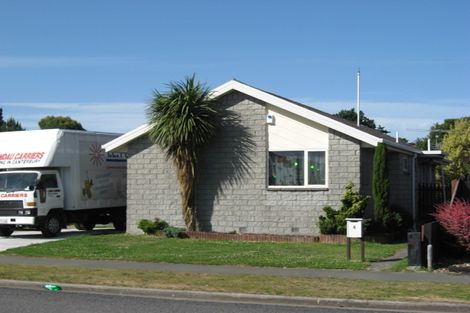 Photo of property in 4 Raymond Road, Bromley, Christchurch, 8062
